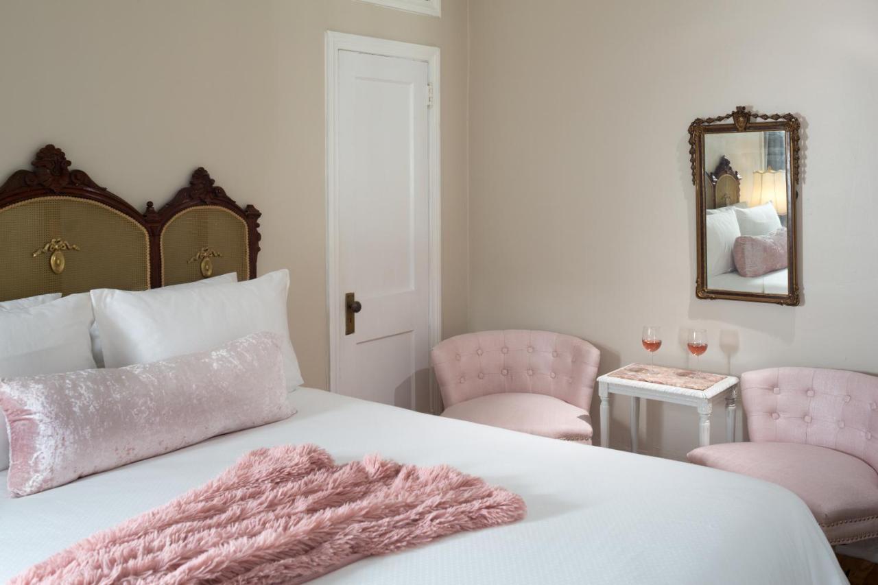 Akwaaba Philadelphia Bed & Breakfast Bagian luar foto